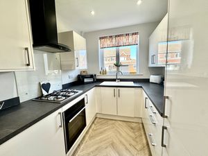 Photo 6- click for photo gallery